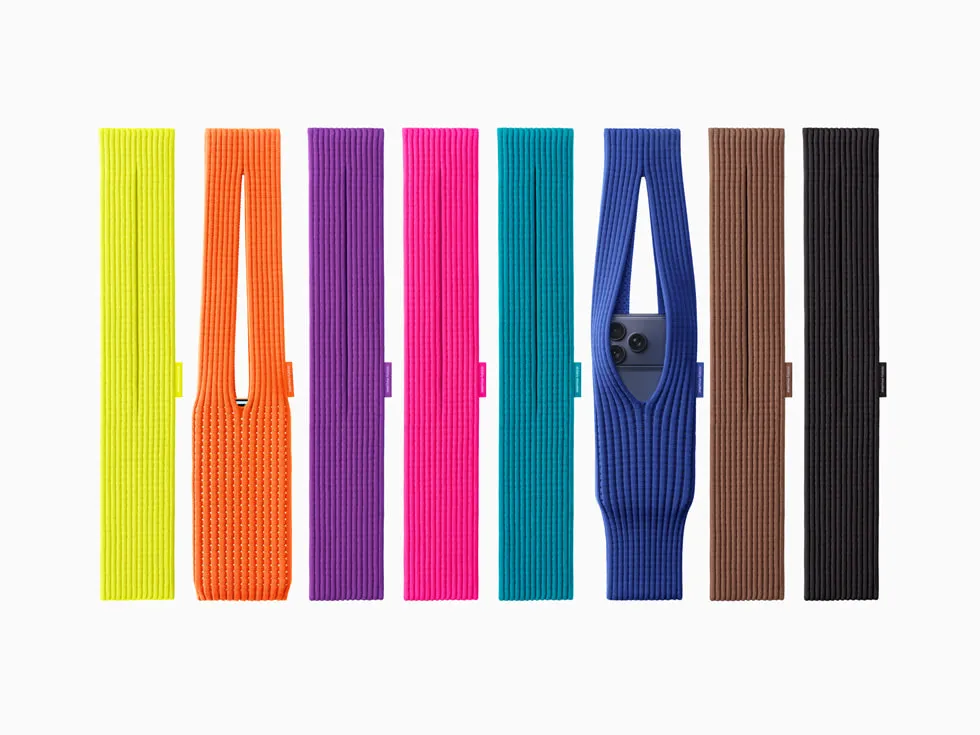 iPhone Pocket: a beautiful way to wear and carry iPhone